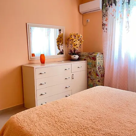 Vira , Apartment Vlore
